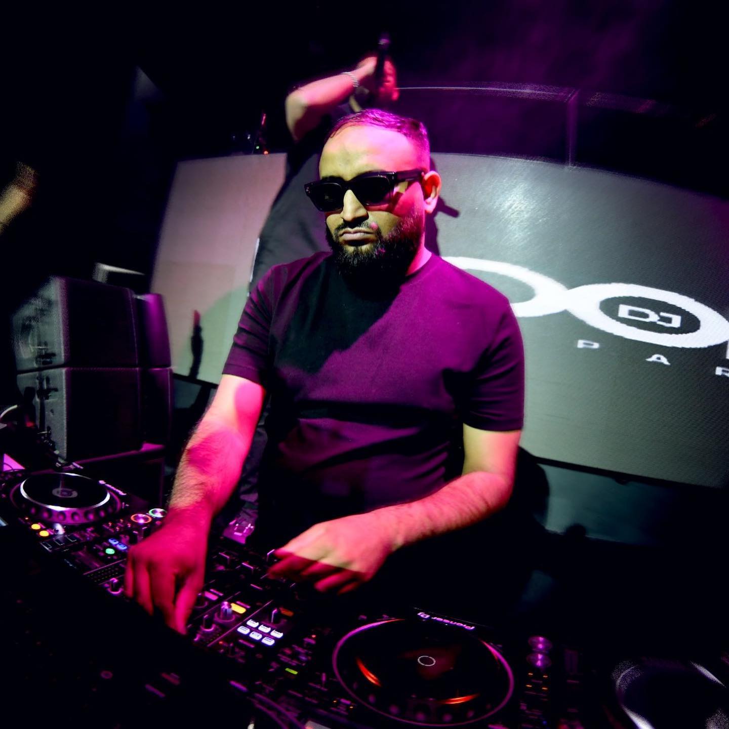 DJ MOON